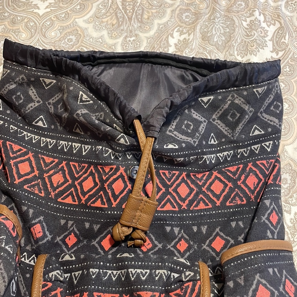 Printed Backpack - Picture 4 of 7